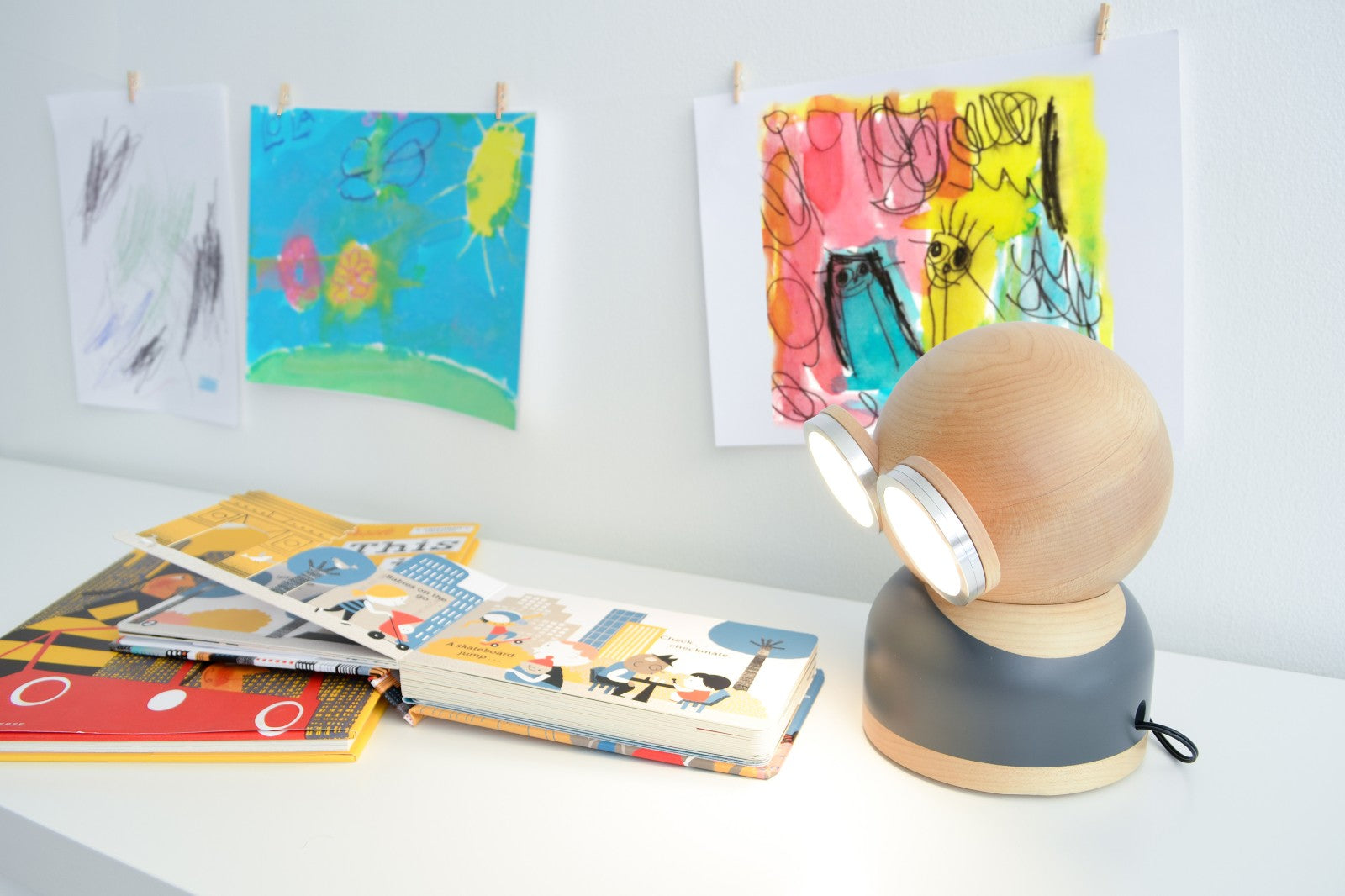 Designnest® GoggleLamp |Mr Watt| Επιτραπέζιο Φωτιστικό από ξύλο σφενδάμου και αλουμίνιο με ρύθμιση φωτεινότητας αφής (grey/blue/wood)