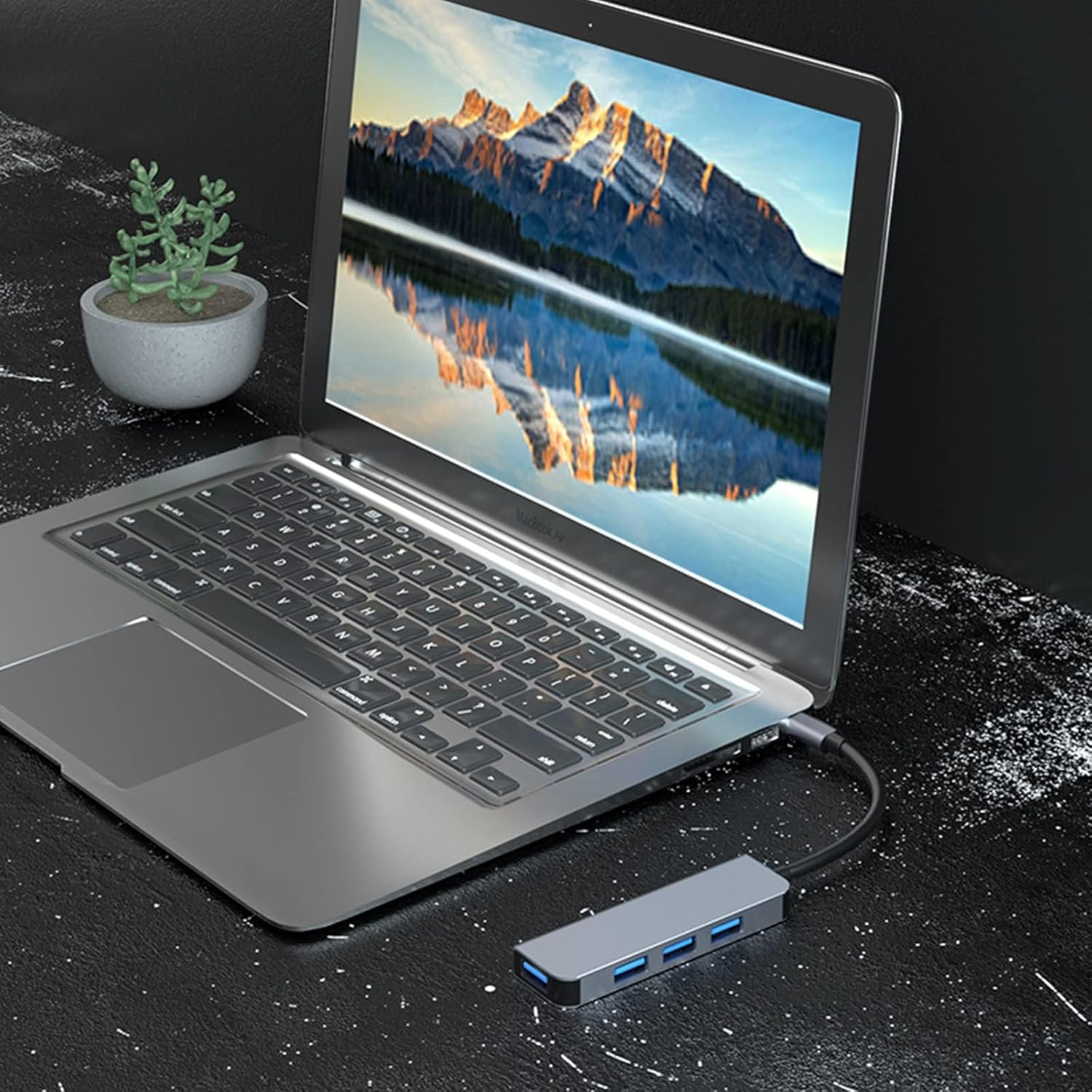 Techsuit - Docking Station DataBridge 4 in 1 (H8) - USB, Type-C to USB 3.0, 3x USB 2.0 - Gray