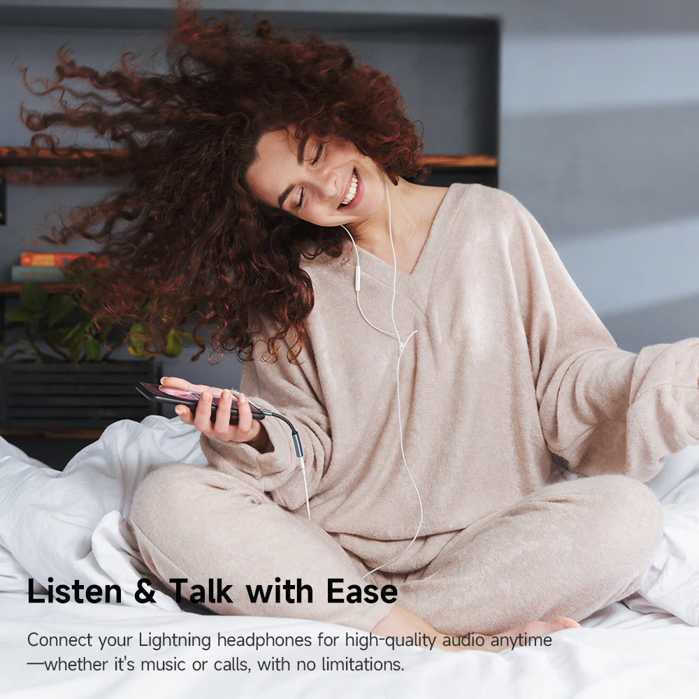 Mcdodo - Audio Adapter (CA-4870) - Lightning to Type-C, 2A, 24W, 480Mbps, OTG, Support Fast Charge, Call Function, 0.1m - Gray