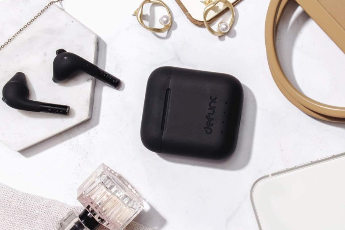 Defunc TRUE GO SLIM Bluetooth 5.2 Ασύρματα True Wireless Ακουστικά με θήκη (μαύρο)