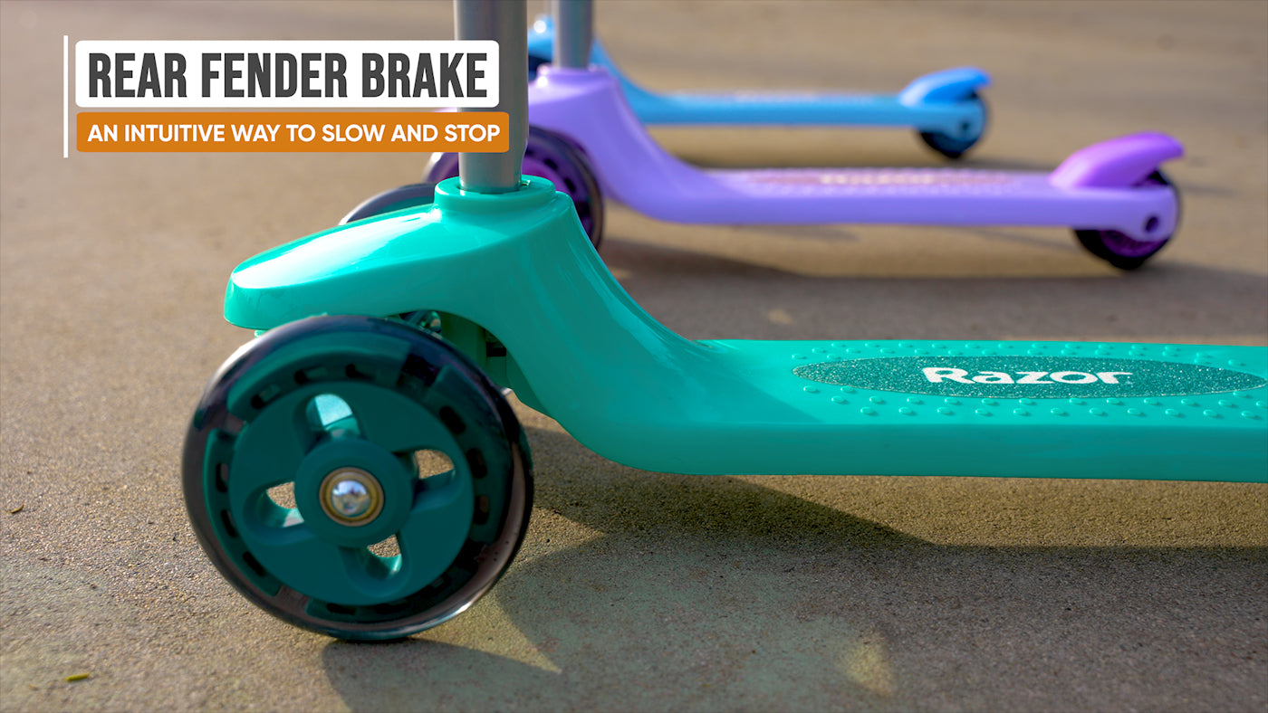 Razor Rollie Τρίτροχο παιδικό πατίνι με αφαιρούμενο καθισματάκι για παιδιά 2,5+ ετών σε χρώμα ροζ