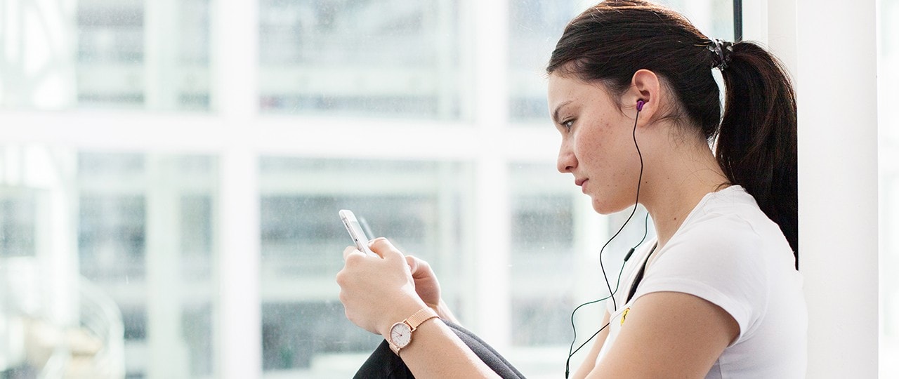 DesignNest earBeans |Bass| Ελαφριά ακουστικά σε σχήμα φασολιού με υποδοχή Lightning (γκρι)