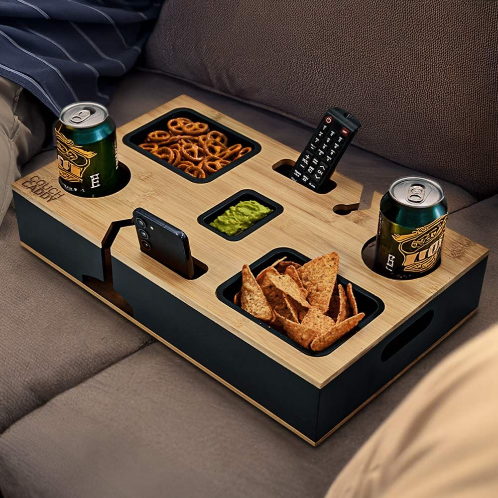 Couch Caddy – Δίσκος Sofa Snacker Οργάνωσε τον καναπέ σου με στυλ