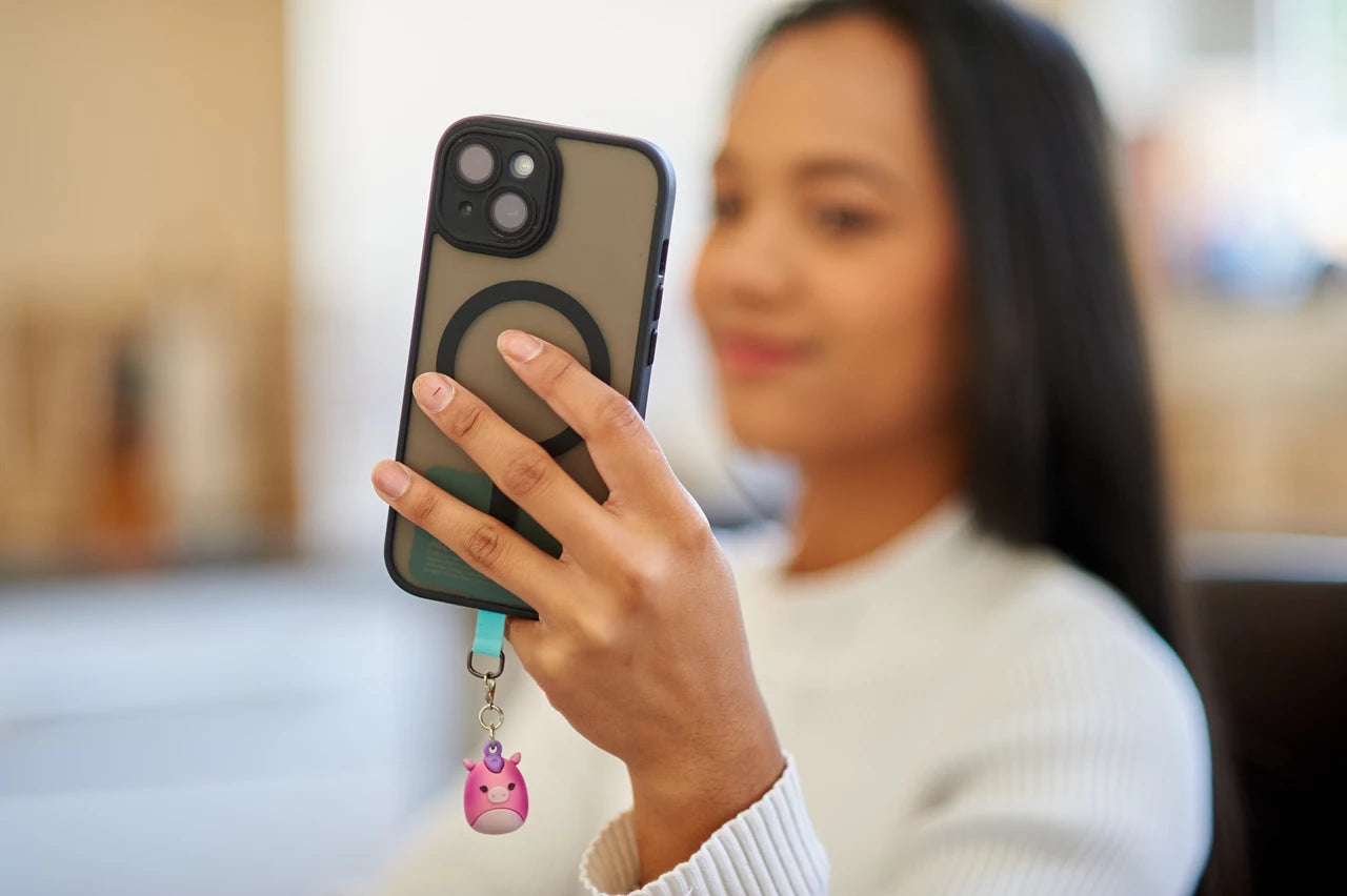 Lazerbuilt Squishmallows Lola the Unicorn Mobile Charm – Universal Μπρελόκ Κινητού με Pad Σύνδεσης