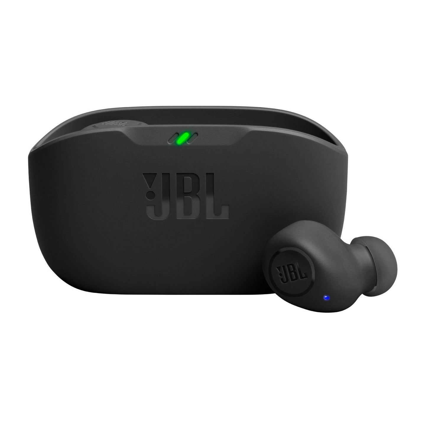 Απολαύστε εξαιρετικό ήχο με τα JBL Wave Buds In-Ear Ασύρματα Ακουστικά σε μαύρο χρώμα, με JBL Deep Bass. Η θήκη έχει μια πράσινη ένδειξη LED στο επάνω μέρος και εμφανίζει το χαρακτηριστικό λογότυπο JBL τόσο στα ακουστικά όσο και στη θήκη.