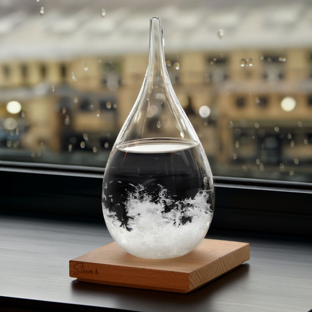 Storm Glass Drop Large – Μεγάλο Διακοσμητικό Βαρόμετρο σε Σχήμα Σταγόνας με Ξύλινη Βάση (22 cm)