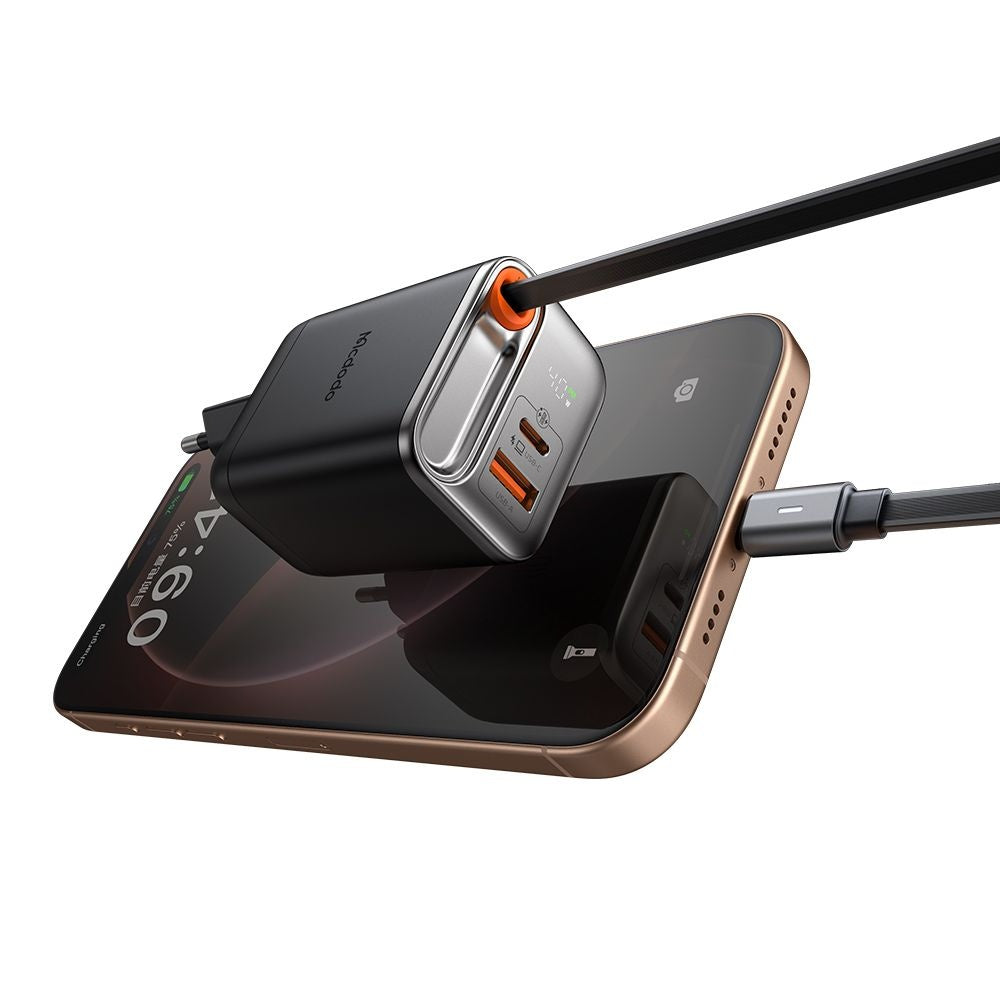 Mcdodo - Wall Charger FreeGo Series (CH-4281) - Built-in USB-C Retractable Cable, USB-A/C, 40W, Digital Display, 65cm - Black