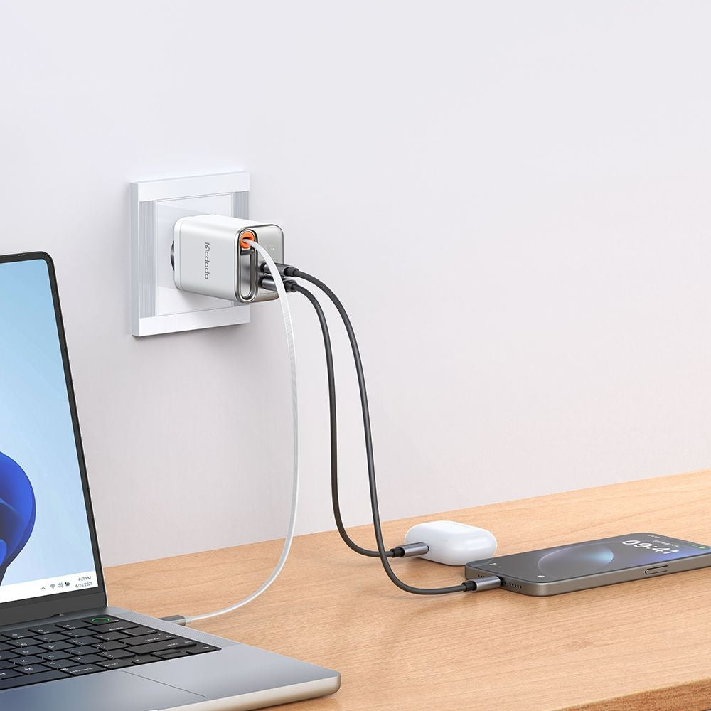 Mcdodo - Wall Charger FreeGo Series (CH-4103) - Built-in USB-C Retractable Cable, USB-A/C, 67W, Digital Display, 65cm - White