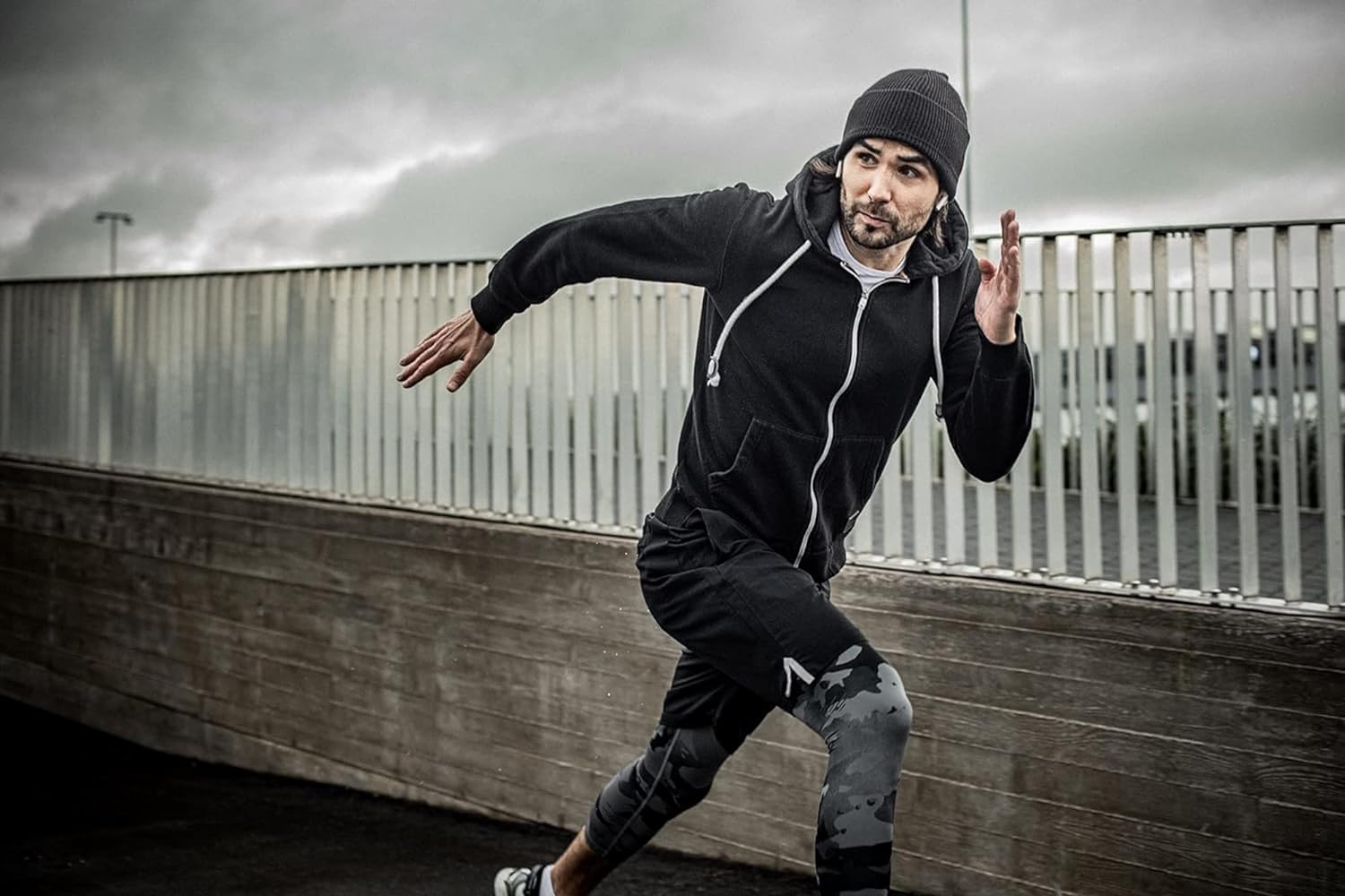 Defunc TRUE SPORT Bluetooth 5.2 Ασύρματα Αθλητικά True Wireless Ακουστικά με θήκη (λευκό)