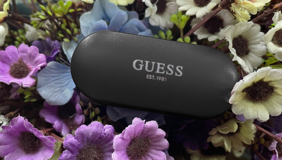 Guess Bluetooth Stereo Headset 5.0 True Wireless Ασύρματα Ακουστικά & θήκη φόρτισης (Μαύρα - GUTWST31EK)