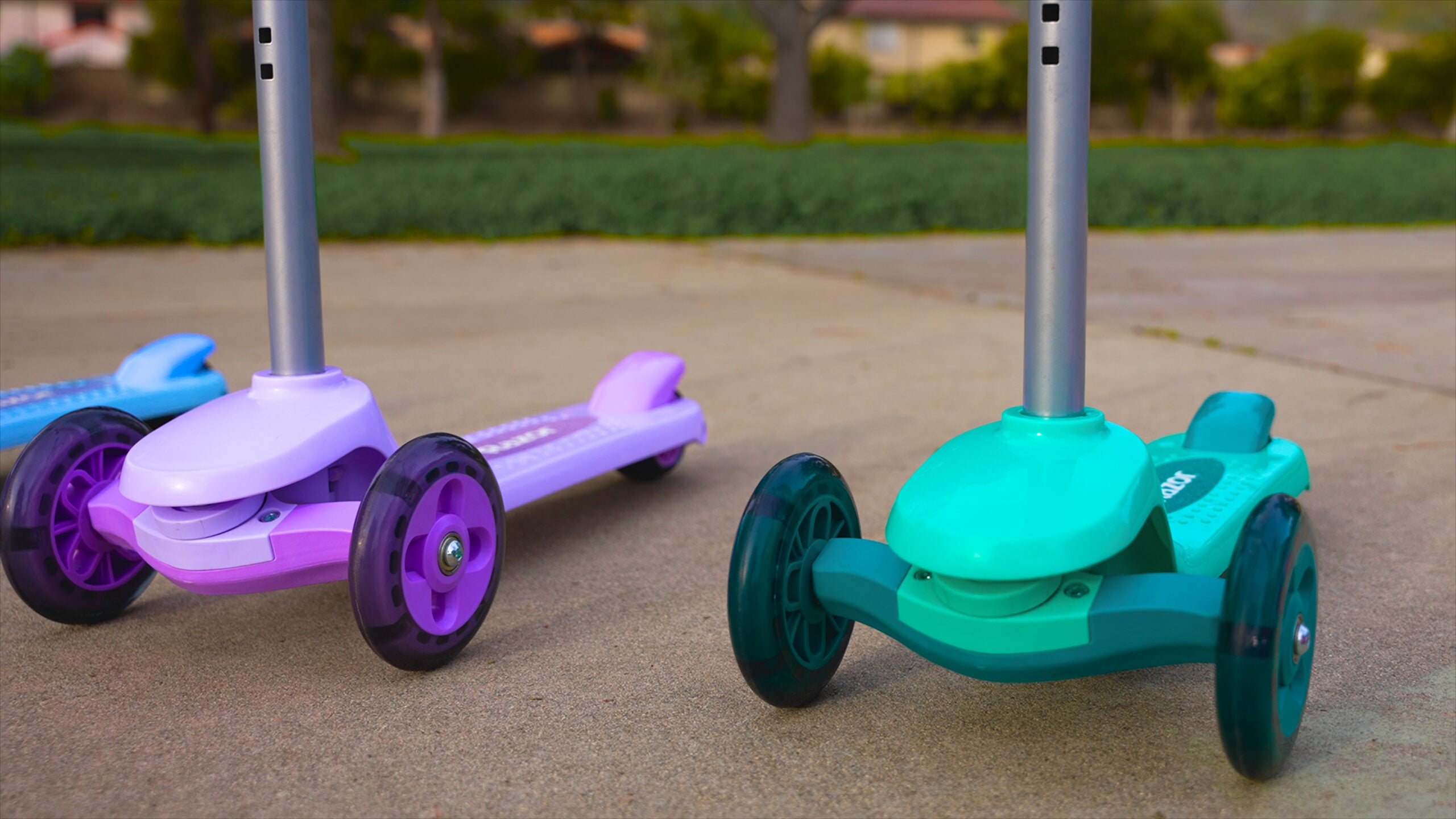 Razor Rollie Τρίτροχο παιδικό πατίνι με αφαιρούμενο καθισματάκι για παιδιά 2,5+ ετών σε χρώμα ροζ