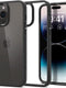 Ένα iPhone σε μαύρο χρώμα με ρύθμιση τριπλής κάμερας εμφανίζεται μπροστά και πίσω. Η οθόνη εμφανίζει 9:41 και Τετάρτη 7 Σεπτεμβρίου. Δίπλα της βρίσκεται η Spigen Ultra Hybrid iPhone 14 Pro Case σε Μαύρο Ματ, που προσφέρει προστασία από πτώσεις από τη μάρκα Spigen.